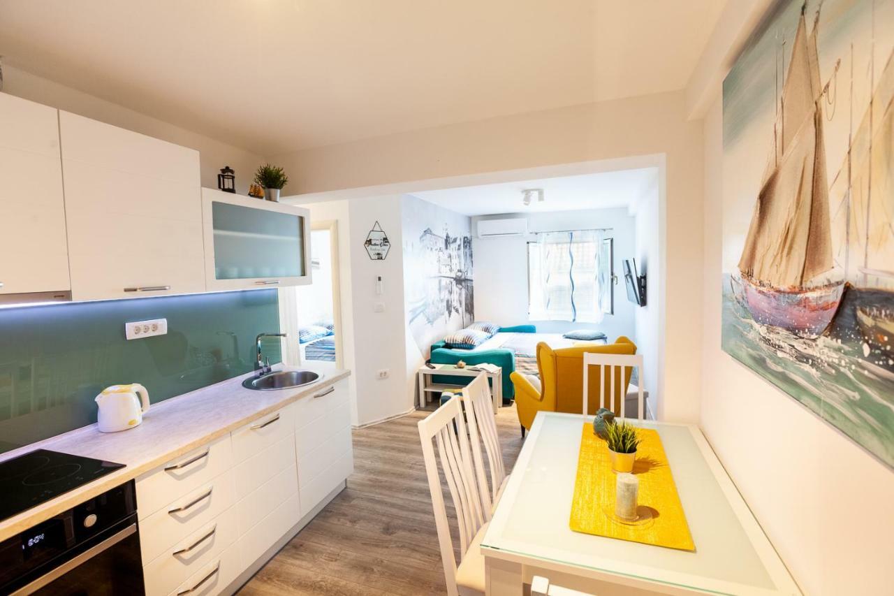 Apartments Mb Kaštela Eksteriør bilde