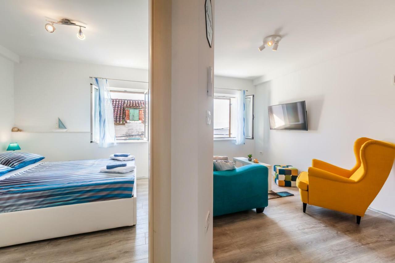 Apartments Mb Kaštela Eksteriør bilde
